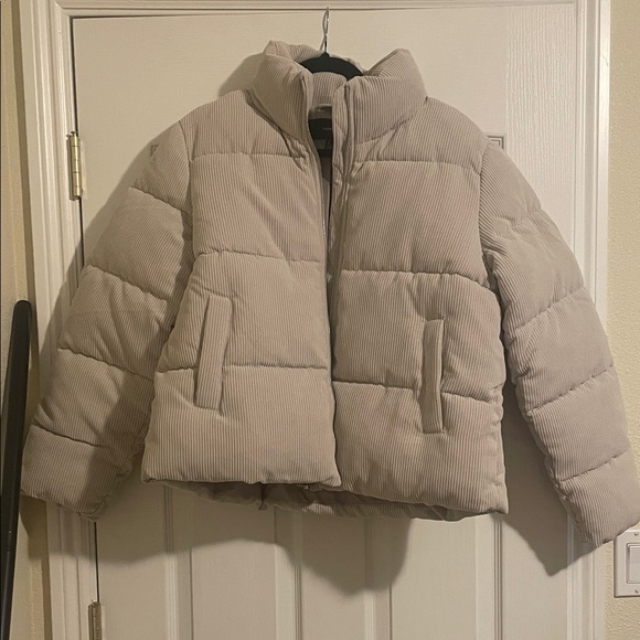 NWT Vero Moda Corduroy Puffer Jacket - Picture 4 of 6